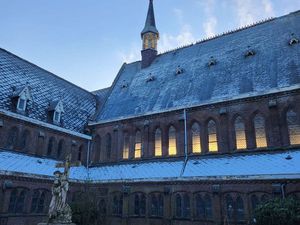 Bureaux & Ateliers à louer dans un ancien monastère