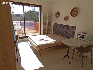 Studio meuble avec parking