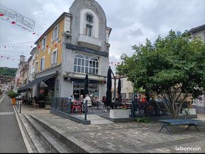 Bâtiment commercial + logement