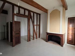 Apparemment T2 bis carbonne centre