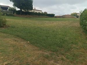 Terrain constructible – 1 687 m² – Viabilisé  prix négociable