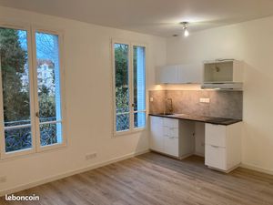 Appartement F1 24 m² -proximité Gare RER