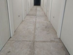 Box/garage de stockage - dispo immédiate