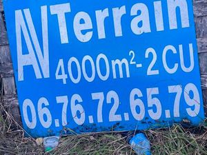 MIRANDE route de Monclar terrain à bâtir 3900m²