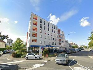 A louer beau t2 a cote tramway