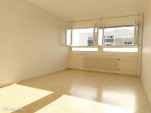 Studio 1 pièce 38 m²