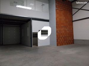 Local bureaux 227 m²