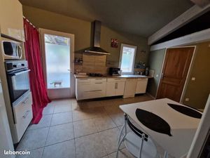 T2 meublé avec jardinet