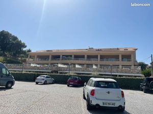Appartement avec grande terrasse
