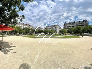 Parking/box 12 m² Grenoble