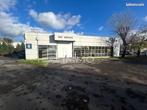 Local bureaux 373 m²