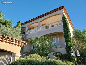 Villa 4 pièces 140 m²