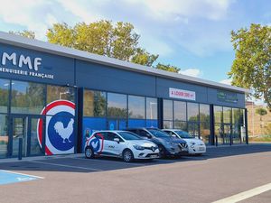 LOCAL 200m² Porte d'espagne