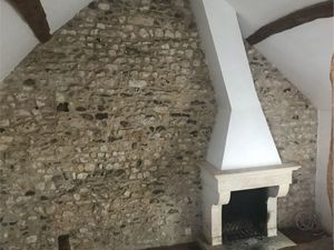 Maison Atypique en Pierres