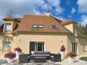 Maison à vendre à Feucherolles / Ste Gemme (78810) - 259 m²