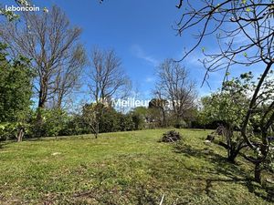 Terrain 1 019 m² Aiguefonde