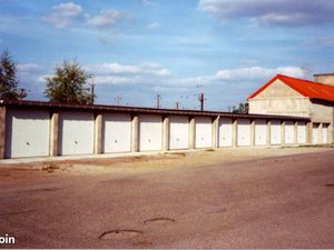 18 Garages loués