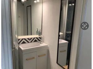 Studio lumineux face aux thermes proche commerces