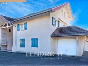 PRINGY - Lumineux 4 pièces en duplex avec vaste terrasse et garage