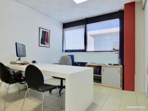 Bureaux 80 m²