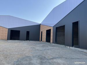 Local industriel 281 m²