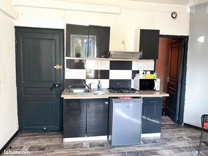 Appartement T2 rénové meublé avec terrasse  à proximité écoles et commerces