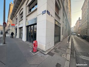 Local commercial 60 m²