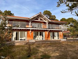 Maison 11 pièces 322 m²