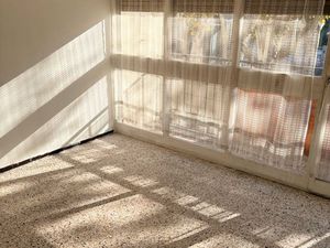 1 pièce . 19m2 . Aix en Provence . Quartier Sextius . A Rénover