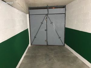 GARAGE garde meuble refait à neuf centre Dijon( jardin darcy  montchapet)