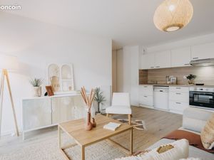 Studio 1 pièce 50 m²