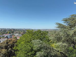 Appartement T4 refait à neuf - VENDU MEUBLÉ - 3ᵉ et Dernier étage avec balcon  vue imprena