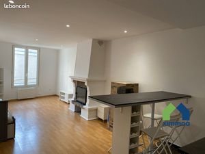 Appartement meublé rénové  studio 33 m² au Centre-ville