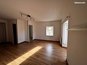 Studio 1 pièce 27 m²