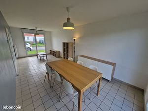 Maison meublée 2 chambres avec garage et jardin