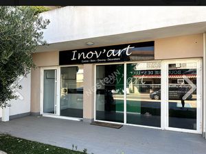 Local commercial polyvalent – Sainte-Lucie centre