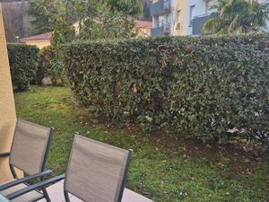 T3 rez-de-jardin terrasse piscine