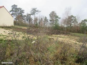 Terrain 674 m² Macey