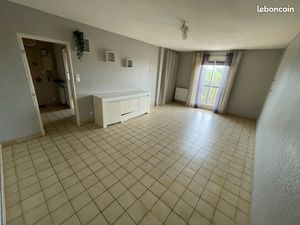 Vends Duplex lumineux avec balcon et 3 chambres parfait compromis espace/confort