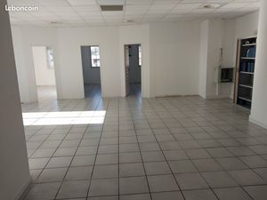 LOCAL A LOUER 121m2