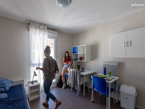 Studio 1 pièce 18 m²