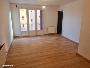 F3 rénové Esplanade Nimes