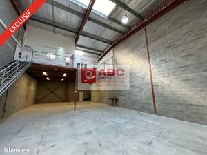 Local d'activité 300 m²