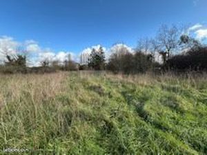 Terrain 4 860 m² Parcoul Chenaud