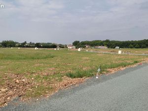 Terrain 343 m² Aiffres