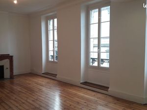 T3 avec 1 place de parking sécurisée près du Jardin Massey