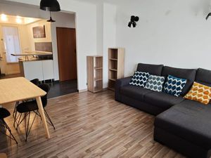 Appartement meublé 60m2 garage compris 975 CC