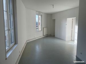 Appartement T2 de 50 89 m² proche commerces