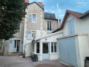 Maison de caractère rénovée avec jardin et piscine – 240 m² habitables – Fort potentiel d’