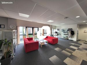 Bureaux 451 m²